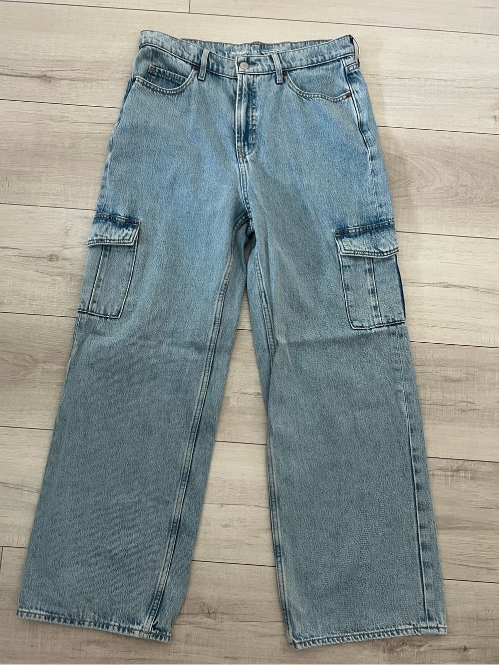 Old Navy High Rise Sky Hi Wide Leg Cargo Jeans